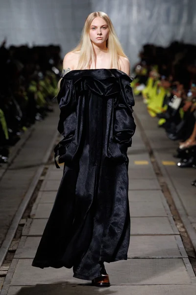 Look 39